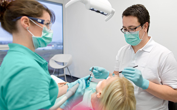 Zahnfleischbehandlung Mutlangen Dr. Hrusa
